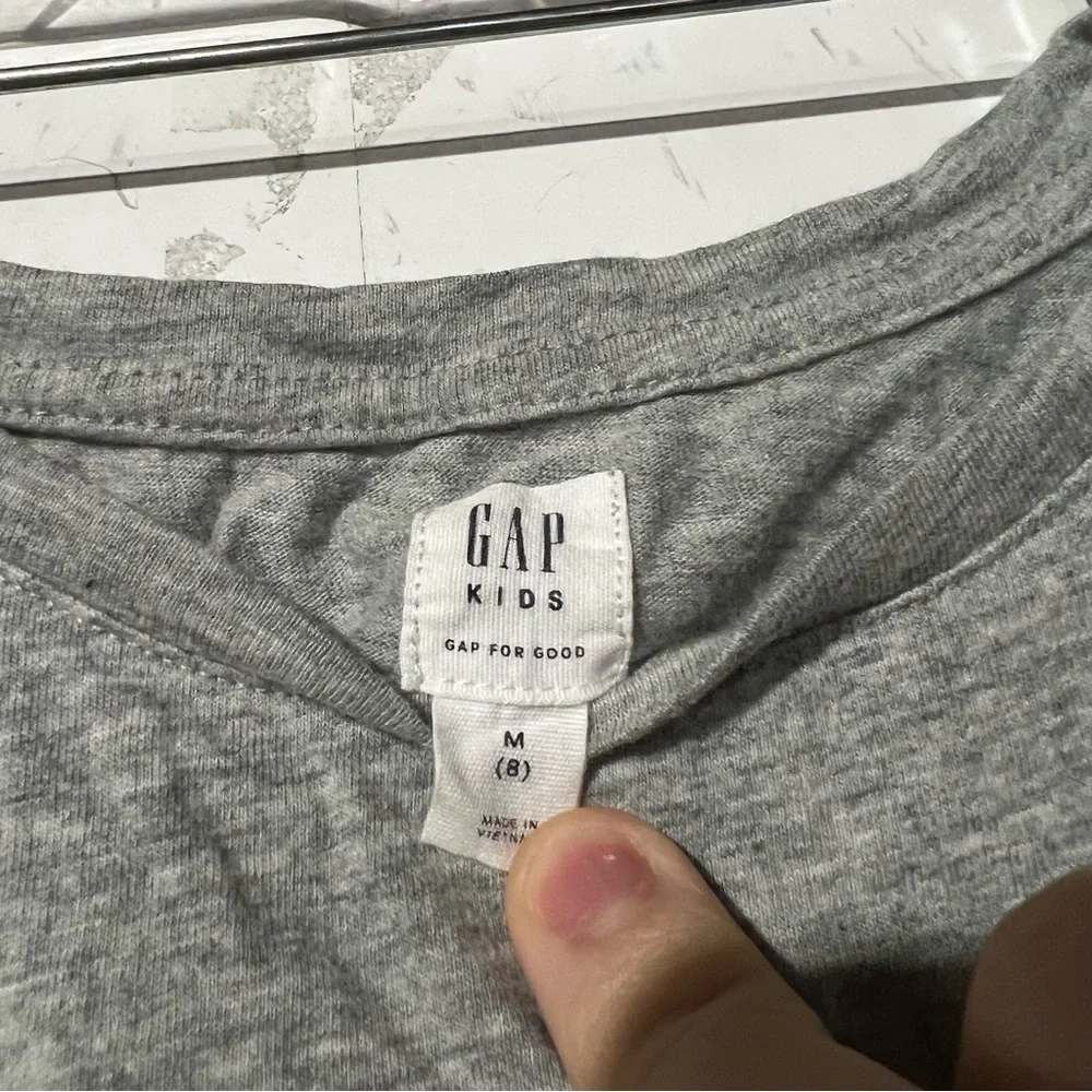 GAP Graphic Tee Shirt Gray Emoji Girls Size Medium
